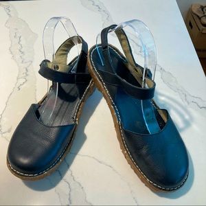 EL NATURALISTA Sz 42 Shoes Women NG50 Iggdrasil Mary Jane Sandals in Black